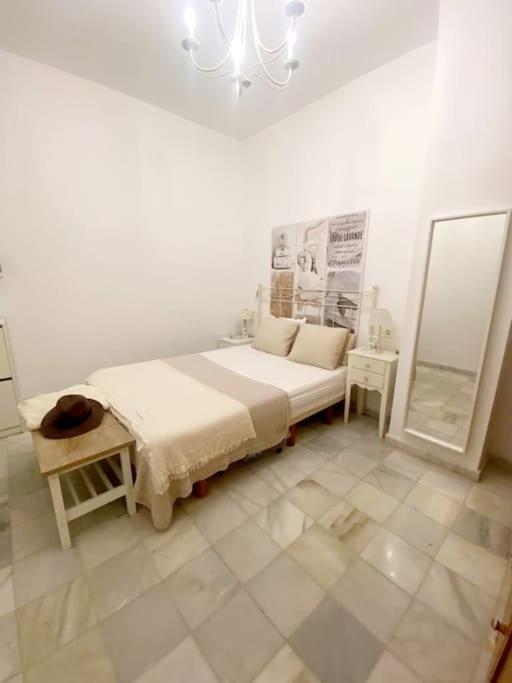Apartamento En Calle Regla Sanz Sevilla Exteriör bild