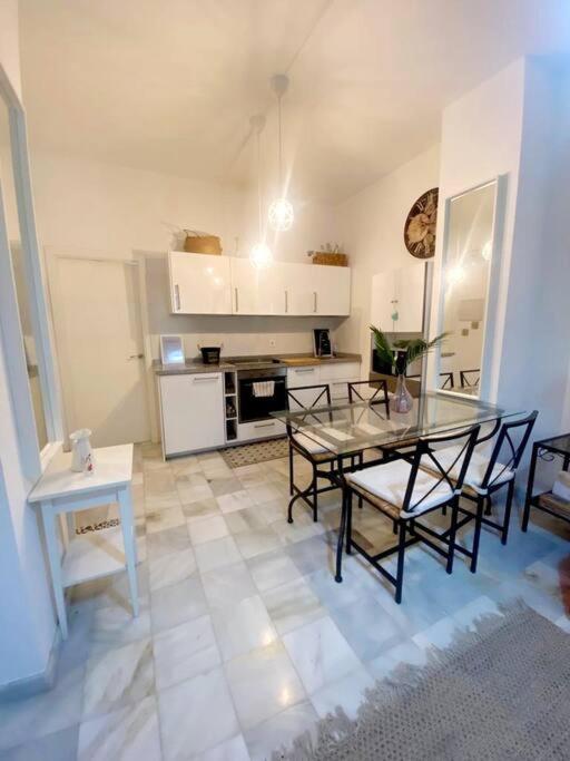 Apartamento En Calle Regla Sanz Sevilla Exteriör bild